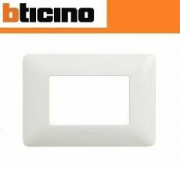 MATIX PLACCA BIANCA 3 POSTI BTICINO AM4803BBN. *